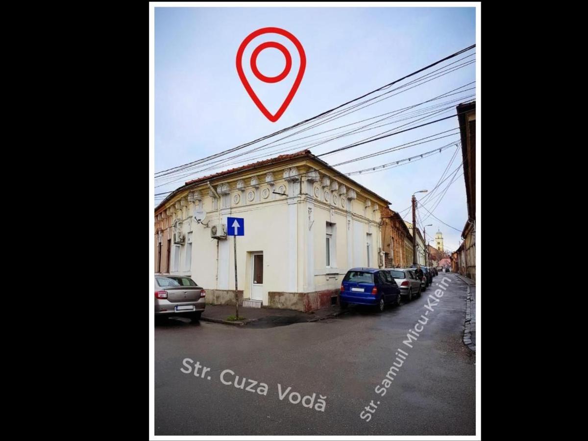 Cosy Apartment In City Centre Oradea Extérieur photo